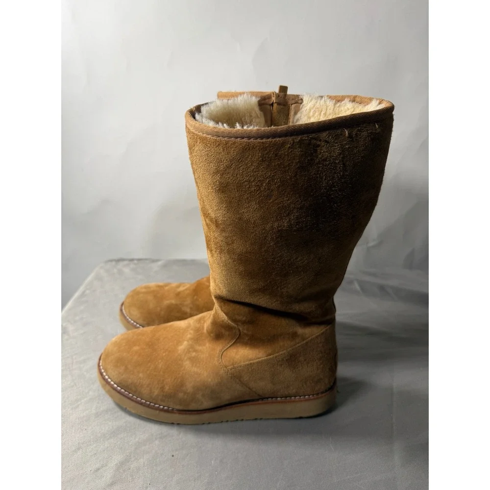 UGG Australia Women's Size 10 Chestnut Suede Shearling Lined Tall Zip Boots